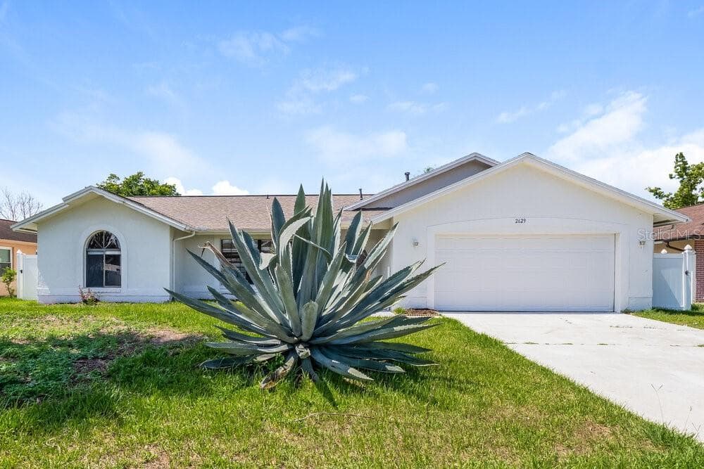 2629 SAFFRON DRIVE ORLANDO, FL 32837
