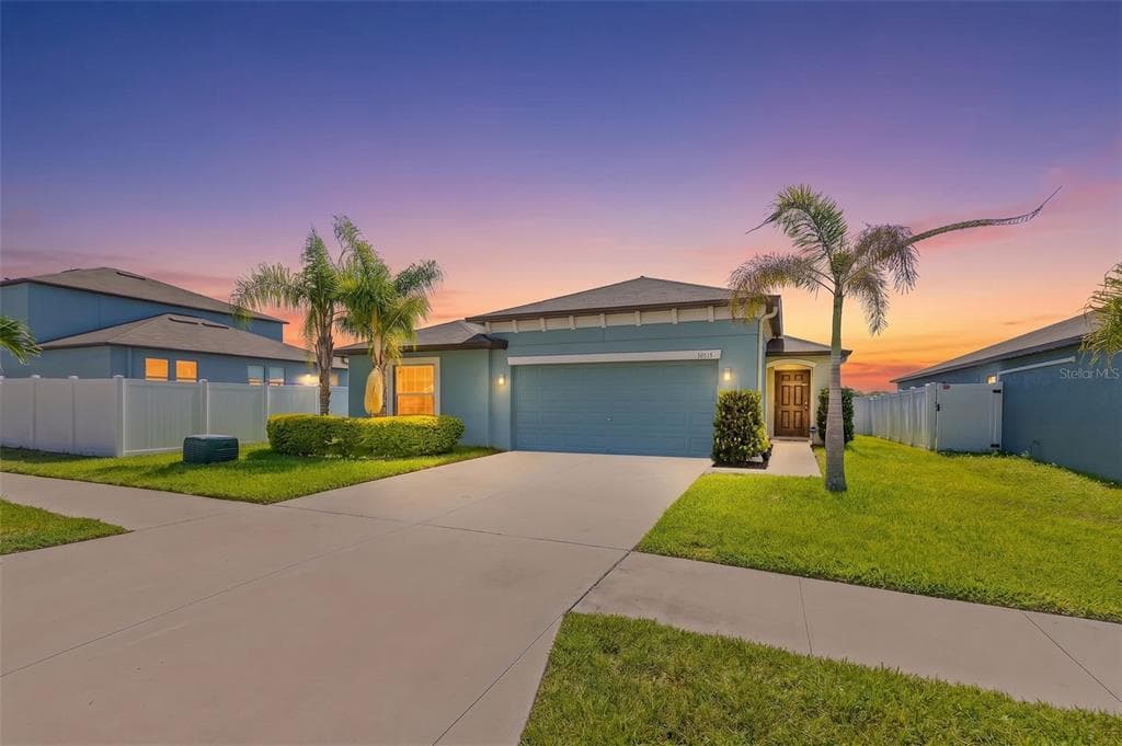 10515 CARLOWAY HILLS DRIVE WIMAUMA, FL 33598