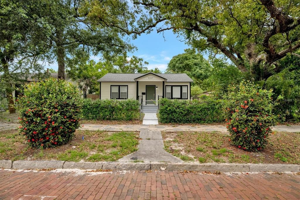 4327 3RD AVENUE S ST PETERSBURG, FL 33711