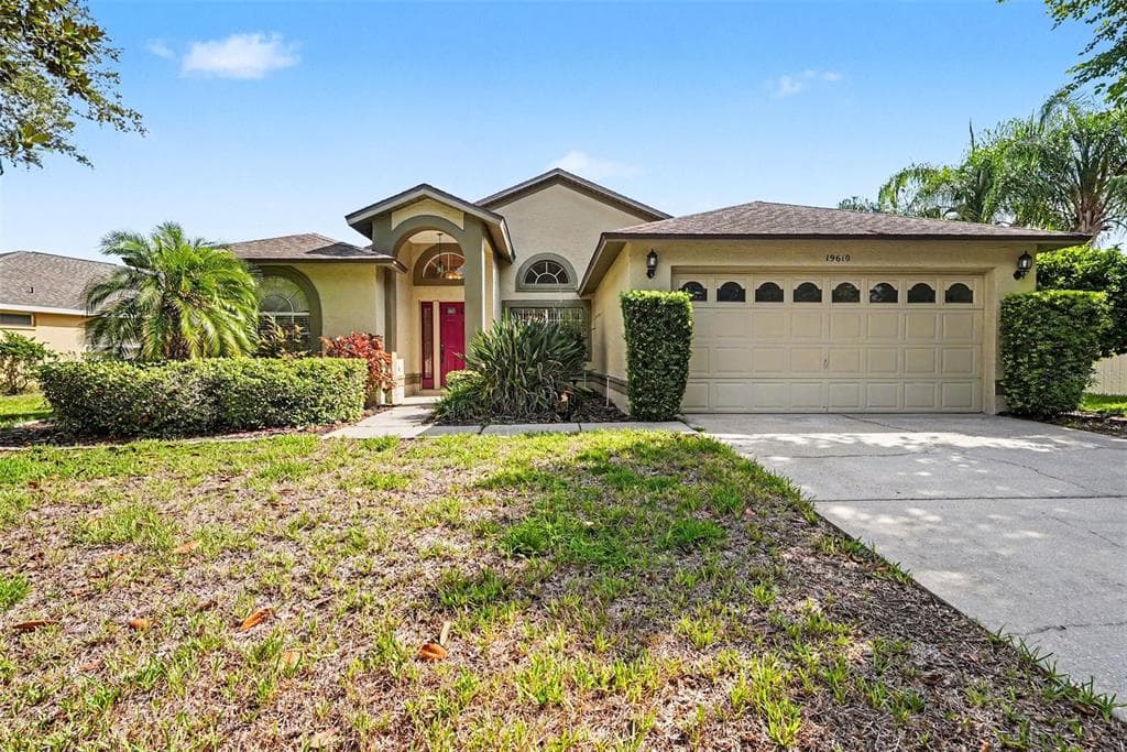 19610 WYNDMILL CIRCLE ODESSA, FL 33556