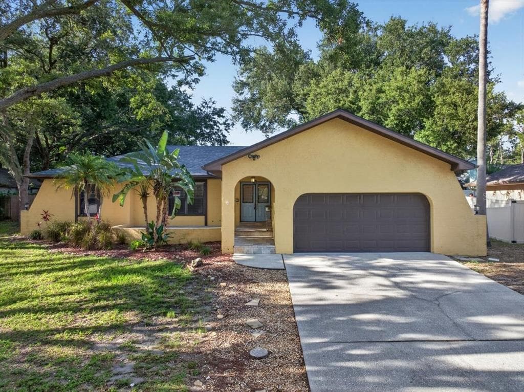 2883 MANDARIN PLACE PALM HARBOR, FL 34684