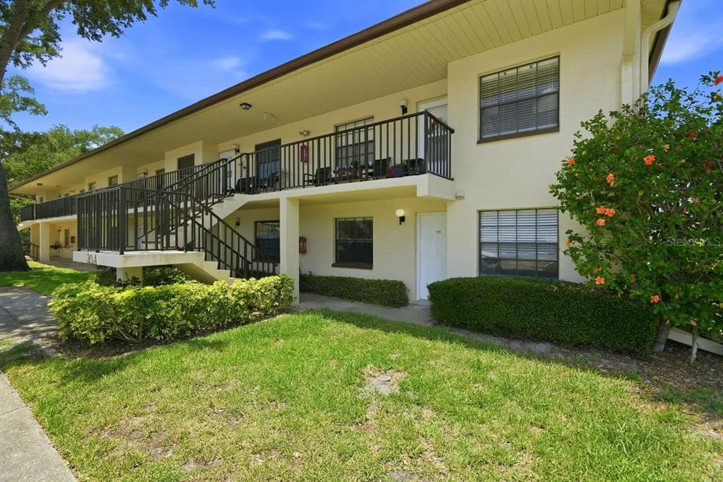 2400 WINDING CREEK BOULEVARD UNIT 20A-109 CLEARWATER, FL 33761