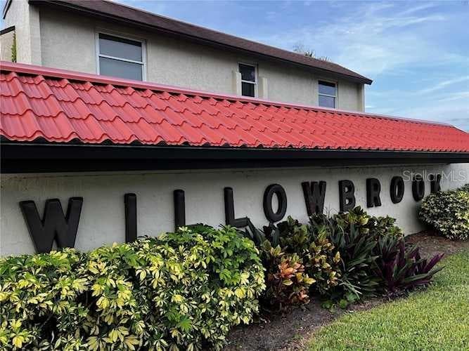 1100 E BAY DRIVE UNIT 35 LARGO, FL 33770