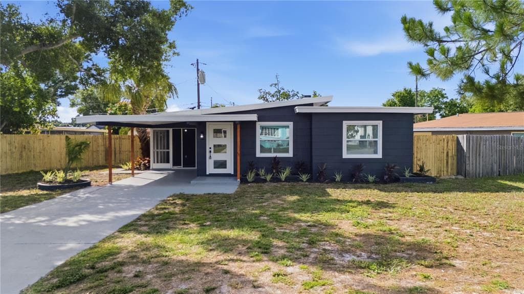 5268 CORAL WAY N ST PETERSBURG, FL 33714