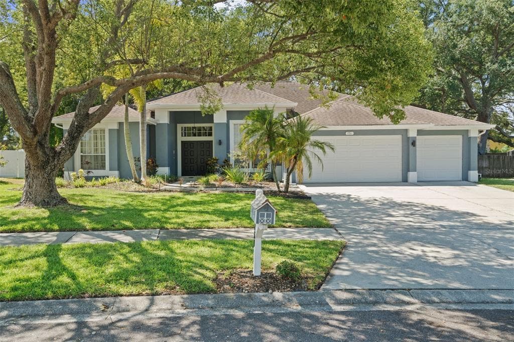 751 HOUSE WREN CIRCLE