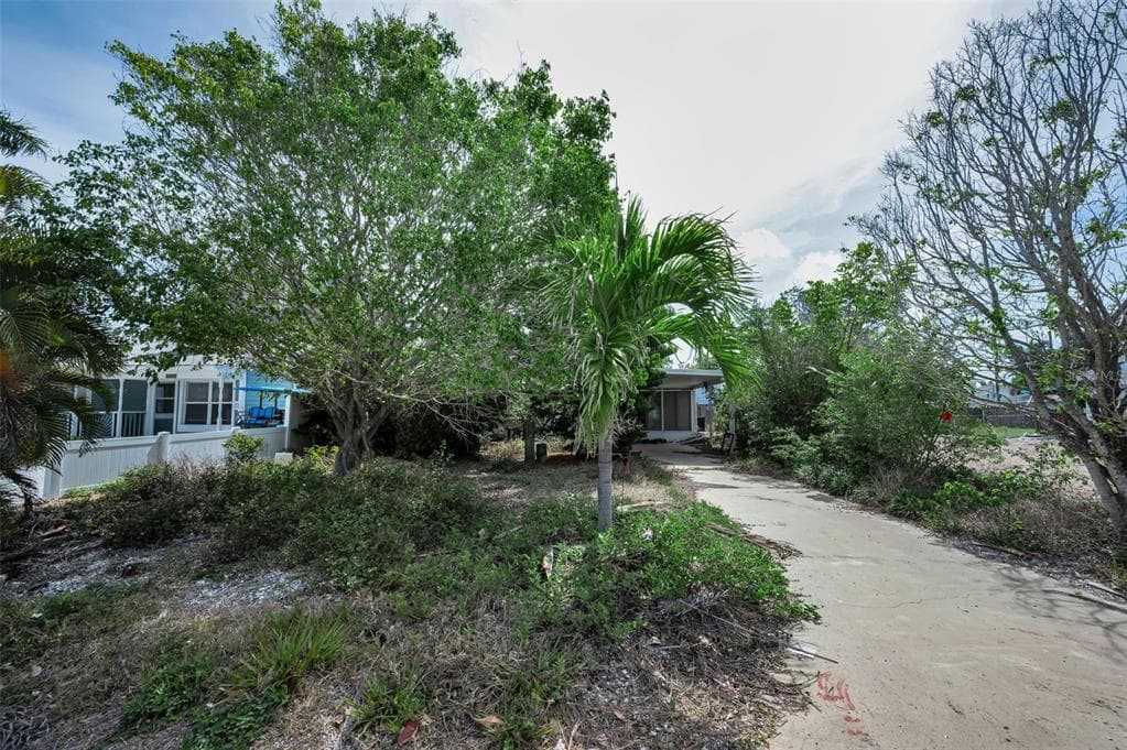 1213 BAY PALM BOULEVARD