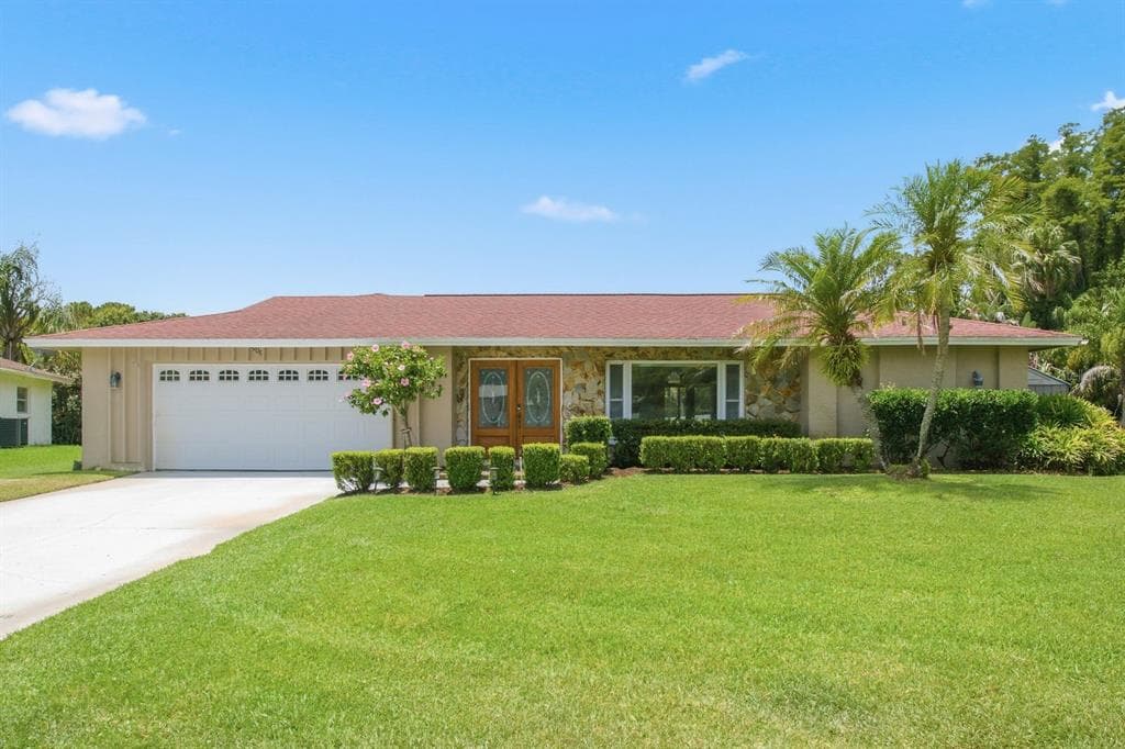 900 MAINSAIL WAY PALM HARBOR, FL 34685