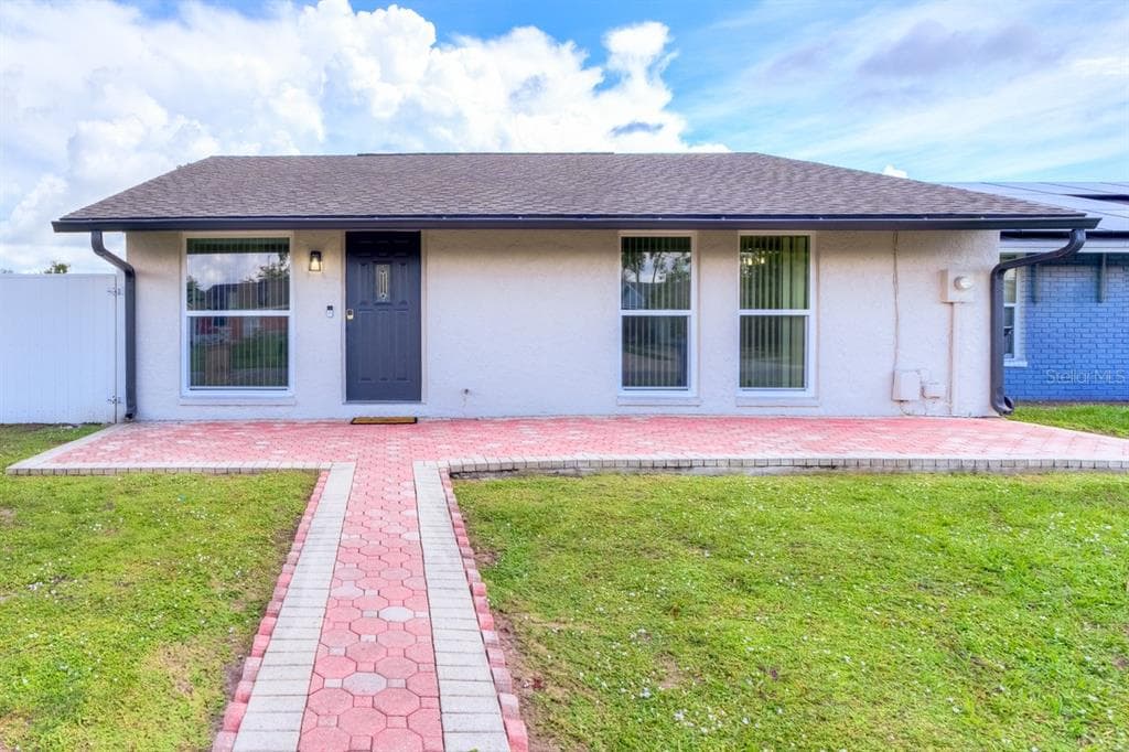8541 BRIAR GROVE CIRCLE TAMPA, FL 33615