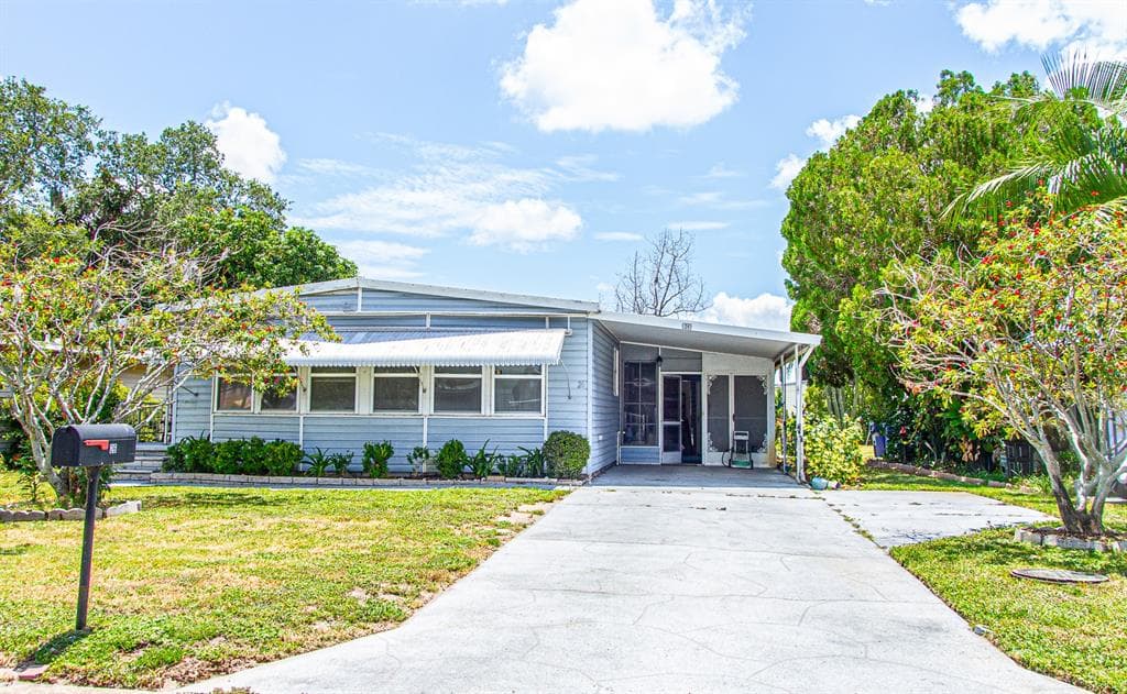 26 HAMILTON LANE PALM HARBOR, FL 34684