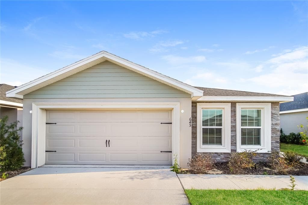 645 VITTORIO DRIVE WINTER HAVEN, FL 33884