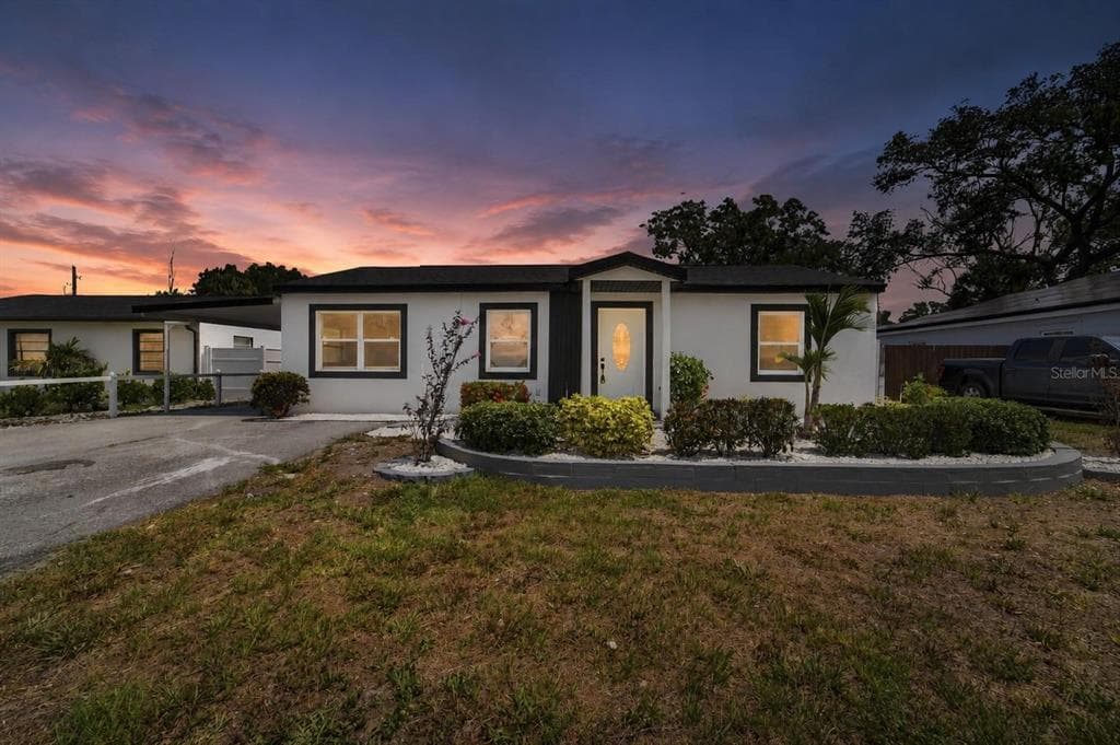 4711 W LAWN AVENUE TAMPA, FL 33611