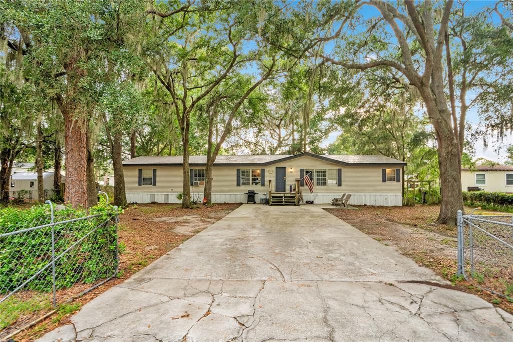 2322 STATE PARK ROAD LAKELAND, FL 33805