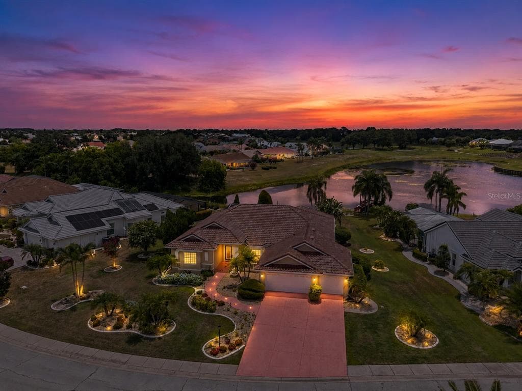 2116 PLATINUM DRIVE SUN CITY CENTER, FL 33573