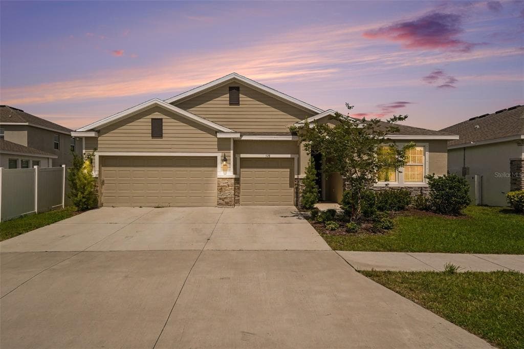 528 OCEAN SPRAY DRIVE