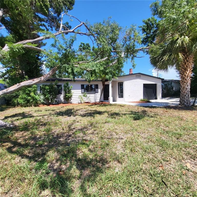 5107 CRESTHILL DRIVE TAMPA, FL 33615