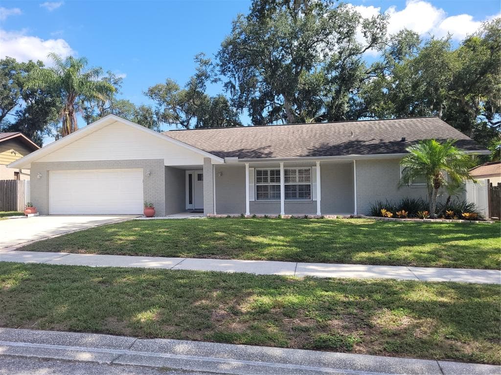 1104 RIFLECREST AVENUE VALRICO, FL 33594