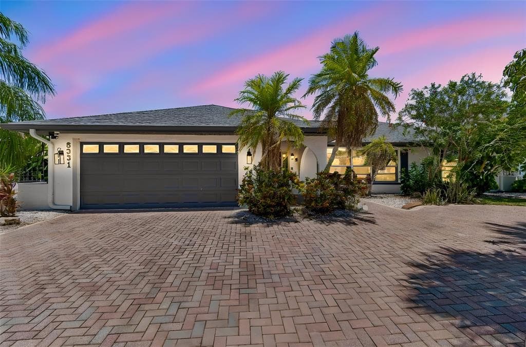 6331 COCOA LANE APOLLO BEACH, FL 33572