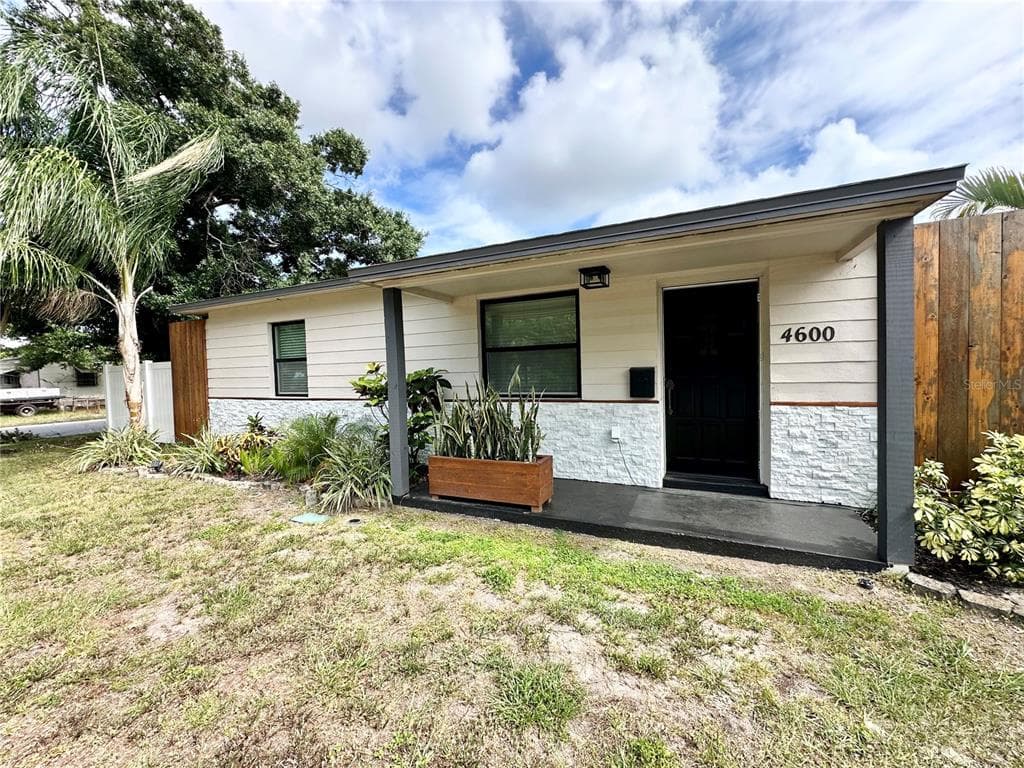 4600 30TH AVENUE N ST PETERSBURG, FL 33713