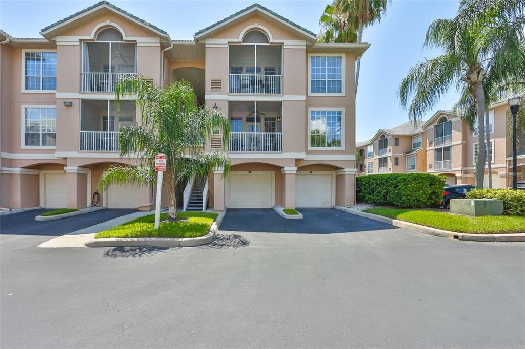 3312 BAY CLUB CIRCLE UNIT 3312 TAMPA, FL 33607