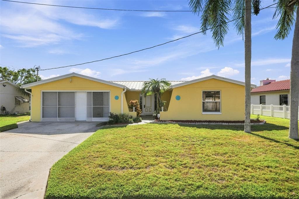 4388 7TH ISLE DRIVE HERNANDO BEACH, FL 34607