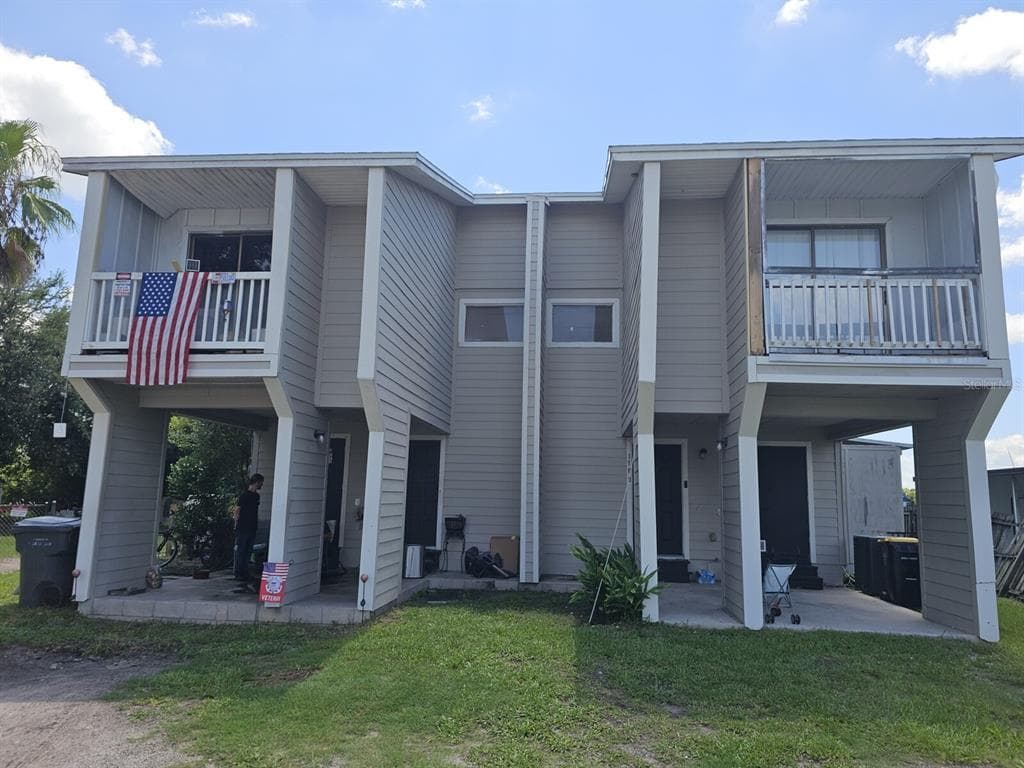 1108 COUNTRY CLUB LANE LAKELAND, FL 33801