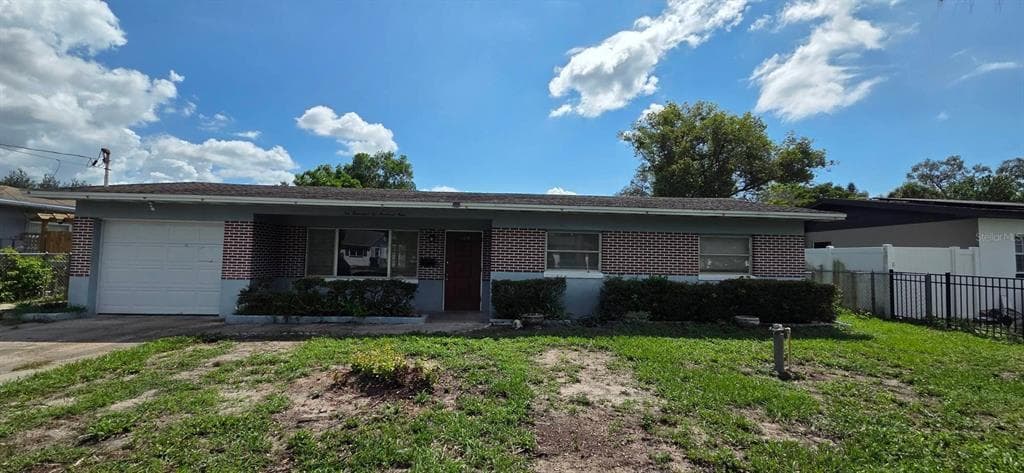 10209 N VALLE DRIVE