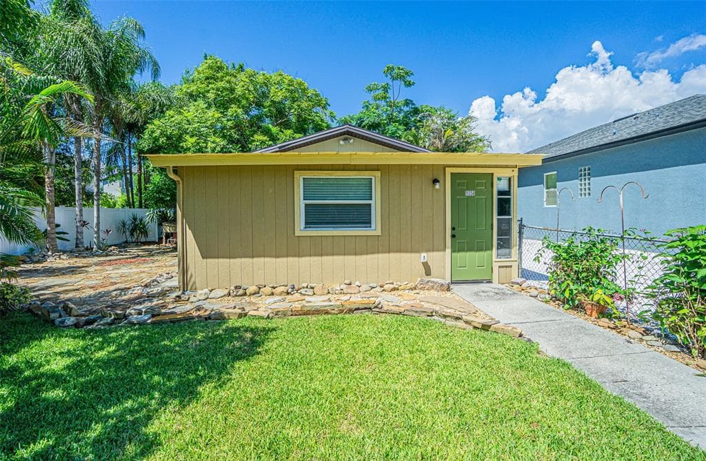 11350 MEMORIAL HIGHWAY TAMPA, FL 33635