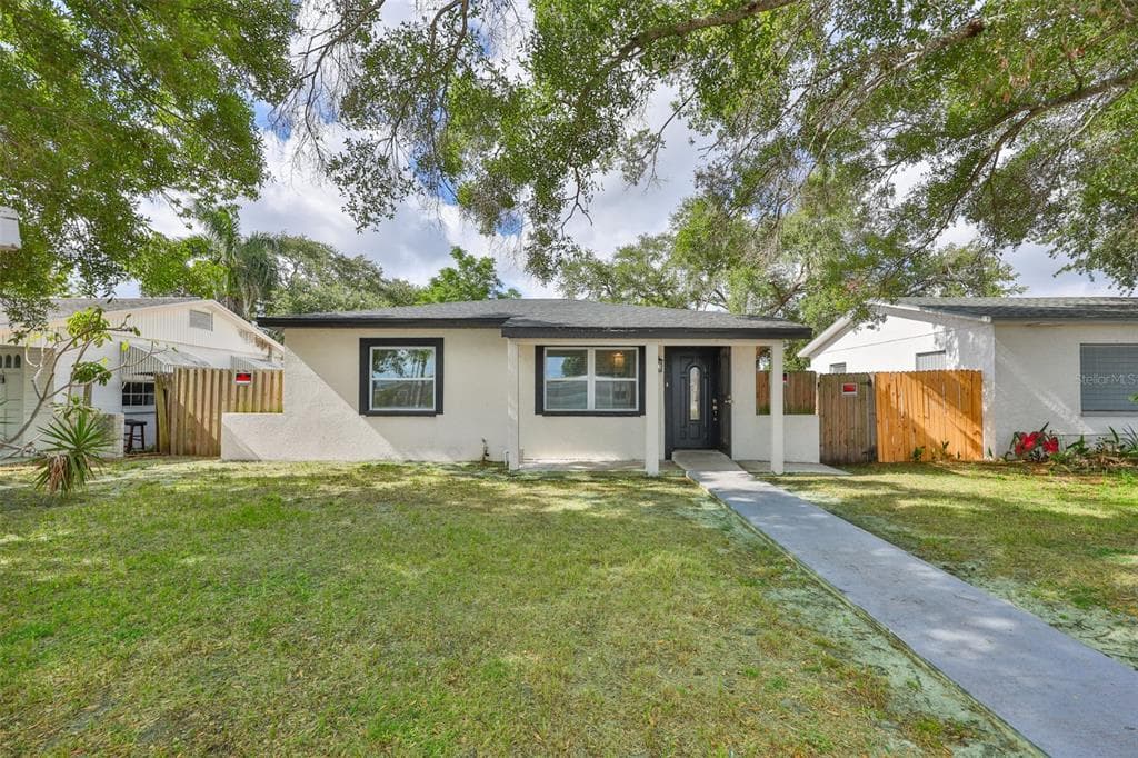 2450 40TH AVENUE N ST PETERSBURG, FL 33714