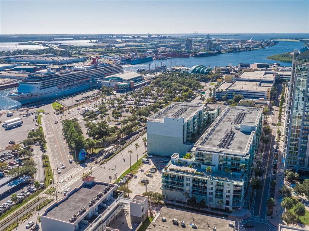 111 N 12TH STREET UNIT 1608 TAMPA, FL 33602