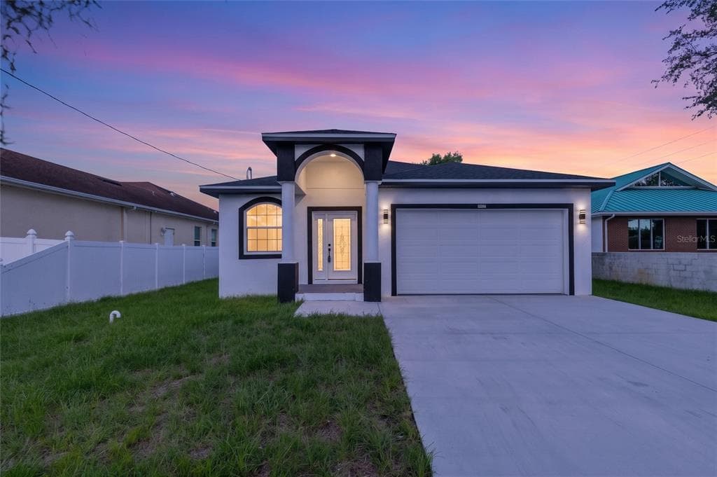 8314 N PADDOCK AVENUE TAMPA, FL 33614