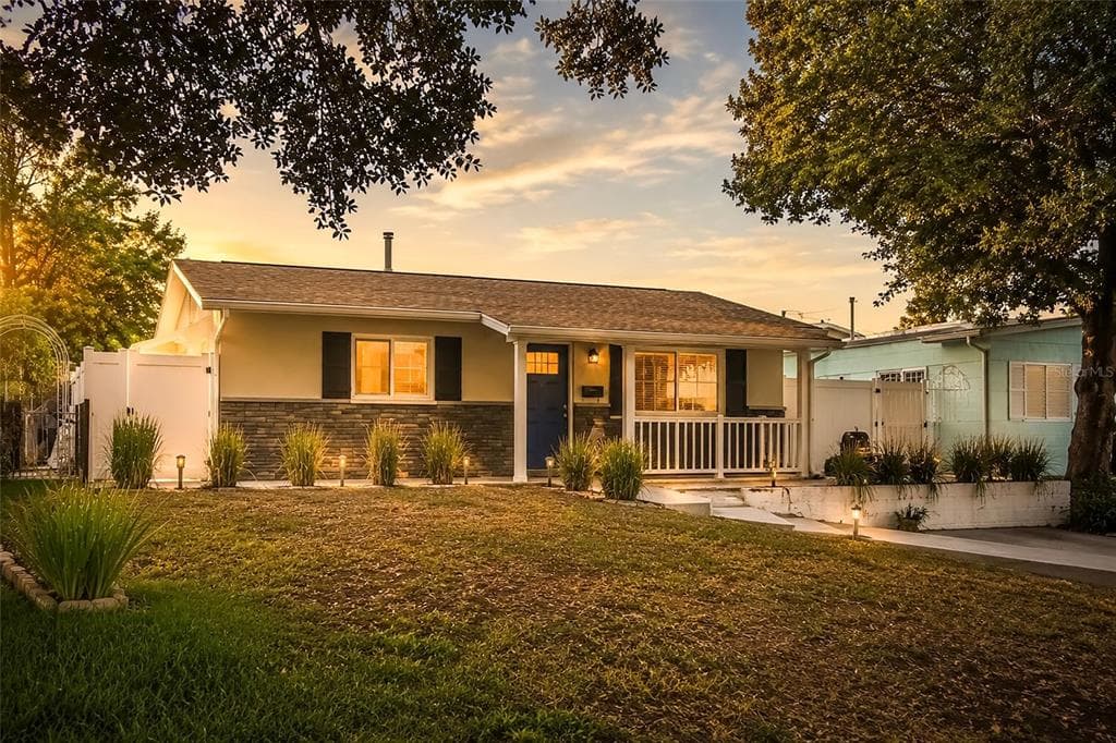 5220 39TH AVENUE N ST PETERSBURG, FL 33709