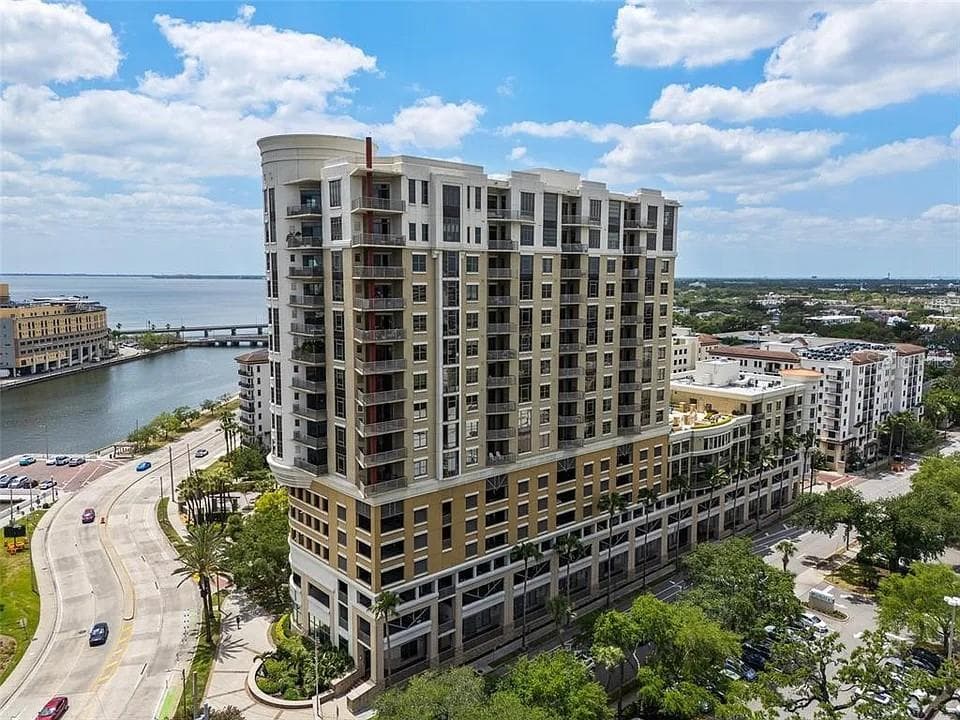 275 BAYSHORE BOULEVARD UNIT 904 TAMPA, FL 33606