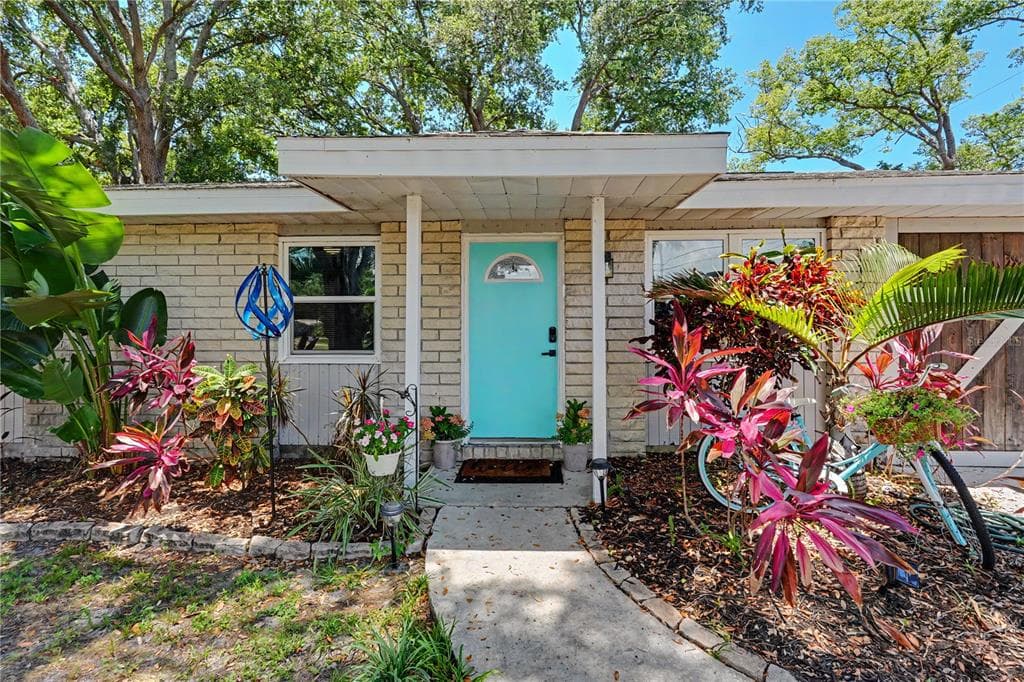 11208 DUNCAN STREET SEMINOLE, FL 33772