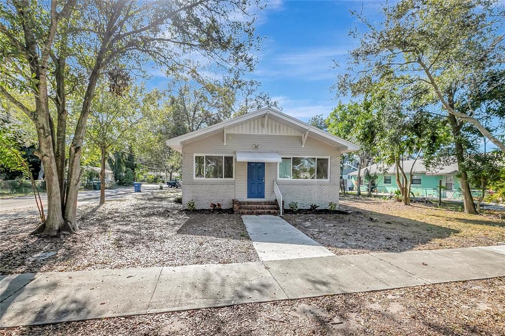 703 16TH AVENUE NW LARGO, FL 33770