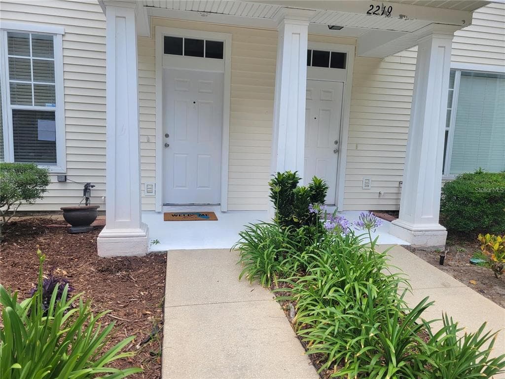 2221 GOLDEN OAK LANE VALRICO, FL 33594