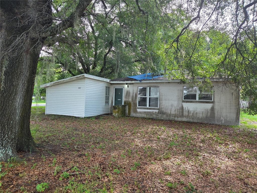 1802 N ALEXANDER STREET PLANT CITY, FL 33563