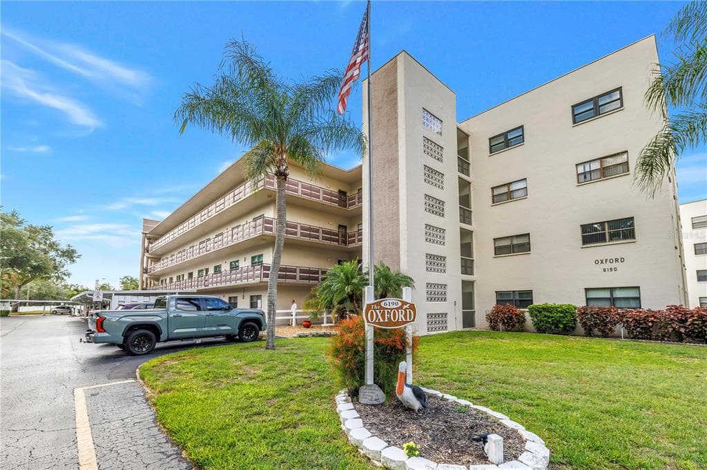 6190 80TH STREET N UNIT 304 ST PETERSBURG, FL 33709