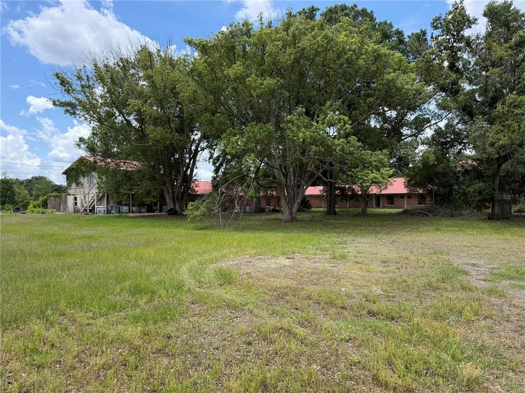4215 STEARNS ROAD VALRICO, FL 33596