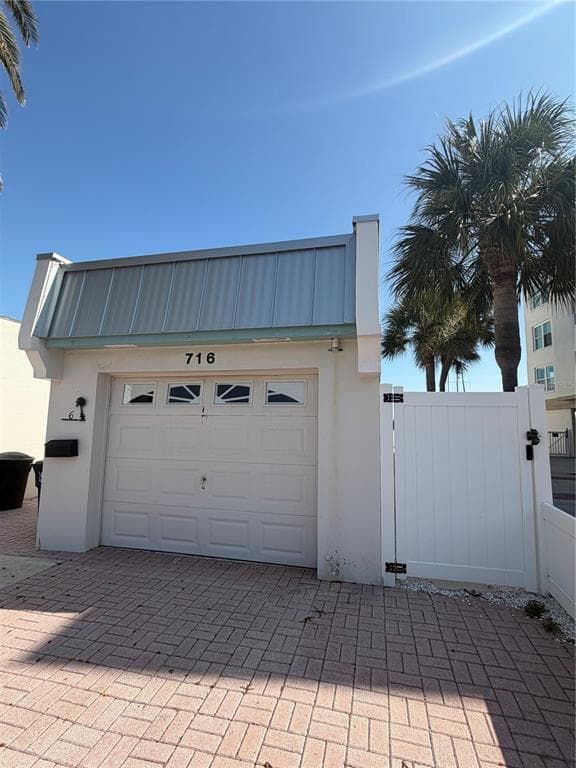 716 BAYWAY BOULEVARD UNIT 6