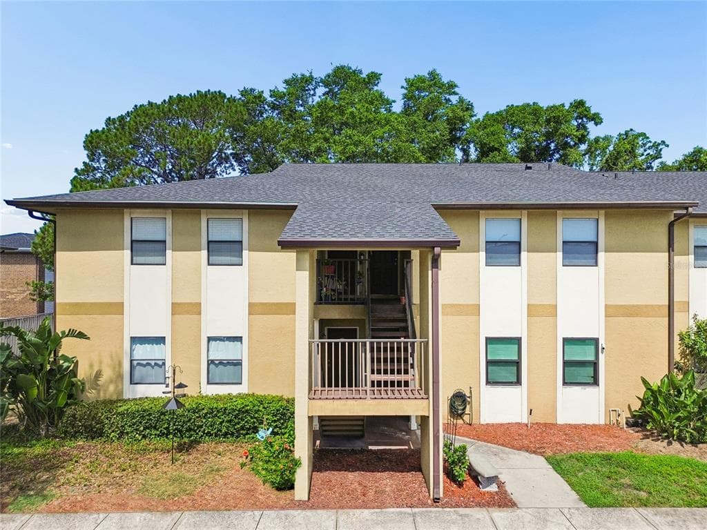 10100 SAILWINDS BOULEVARD N UNIT 202 LARGO, FL 33773