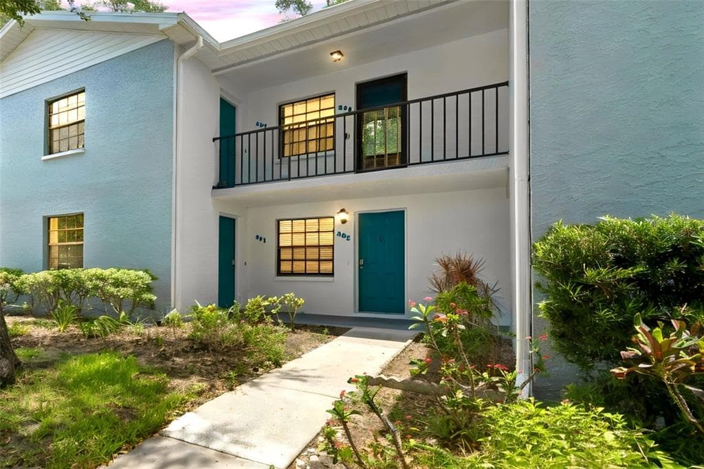 11800 PARK BOULEVARD UNIT 401