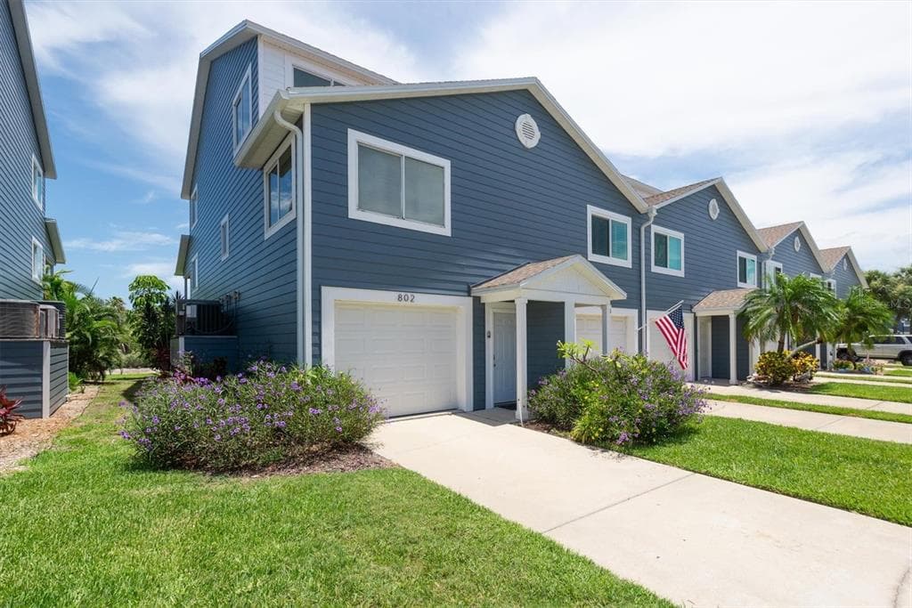 802 HIDDEN HARBOUR DRIVE INDIAN ROCKS BEACH, FL 33785
