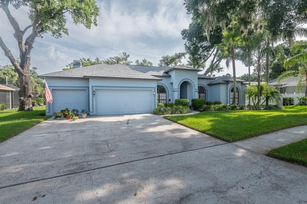 4704 STONE HOLLOW COURT VALRICO, FL 33596