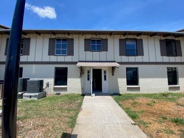 542 PLAZA SEVILLE COURT UNIT 78 TREASURE ISLAND, FL 33706