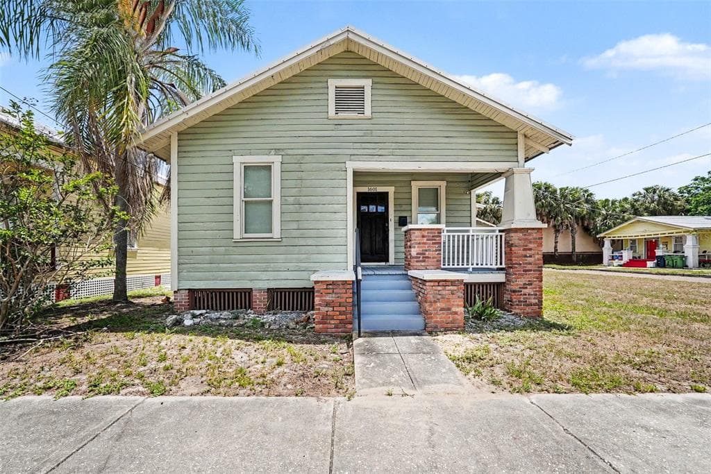1601 E 15TH AVENUE TAMPA, FL 33605