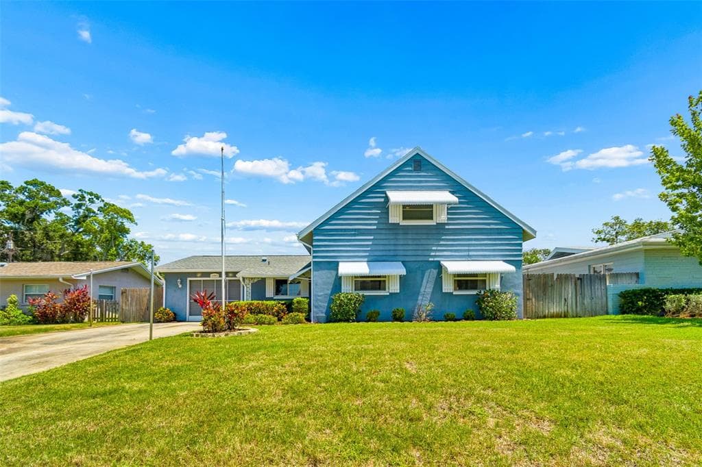 13843 85TH TERRACE N SEMINOLE, FL 33776