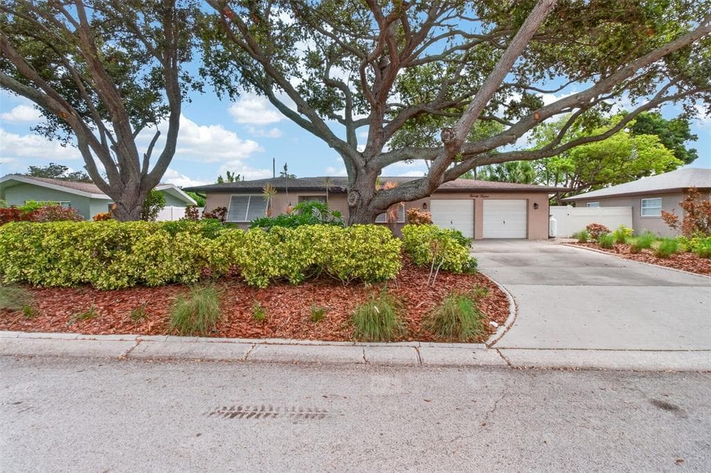 2012 RIPON DRIVE CLEARWATER, FL 33764