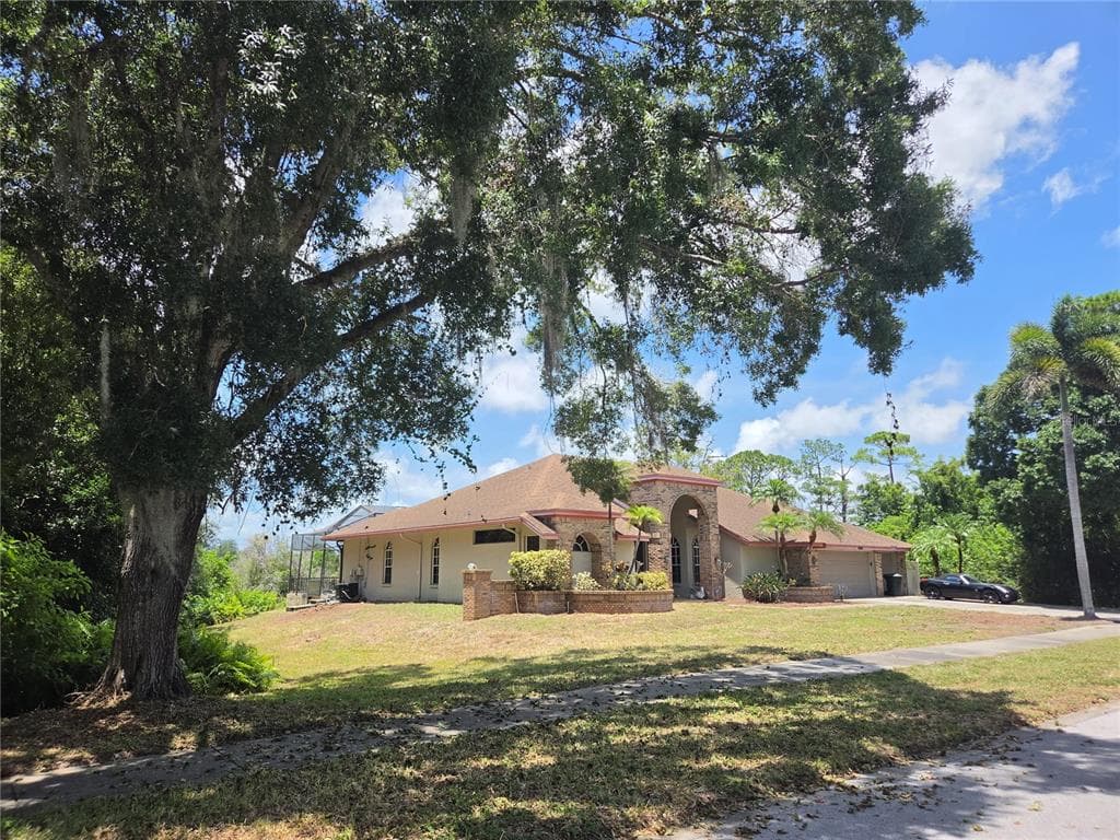 2800 LONG PUTT COURT PALM HARBOR, FL 34683