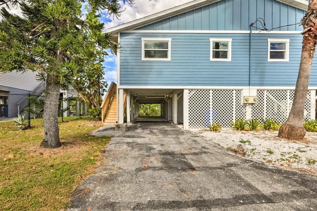 3303 W SHELL POINT #A ROAD RUSKIN, FL 33570