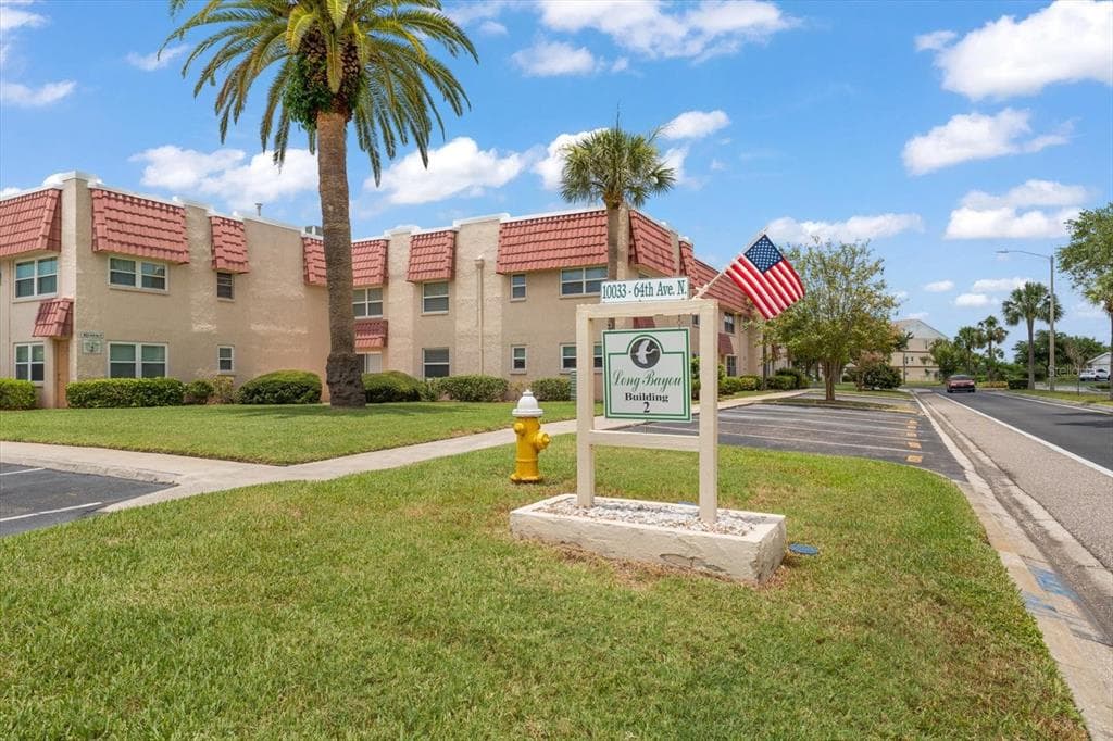 10033 64TH AVENUE N UNIT 19